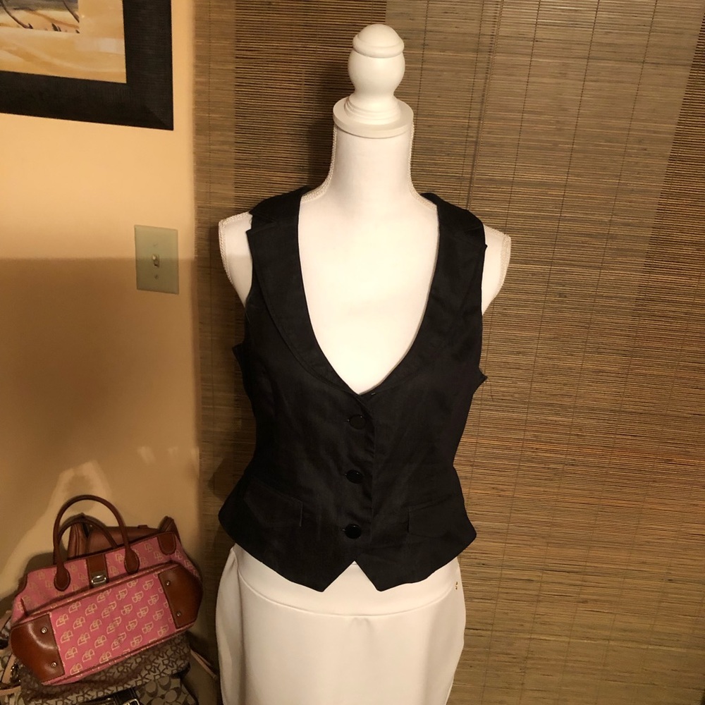 Casual vest by Guess NWOT